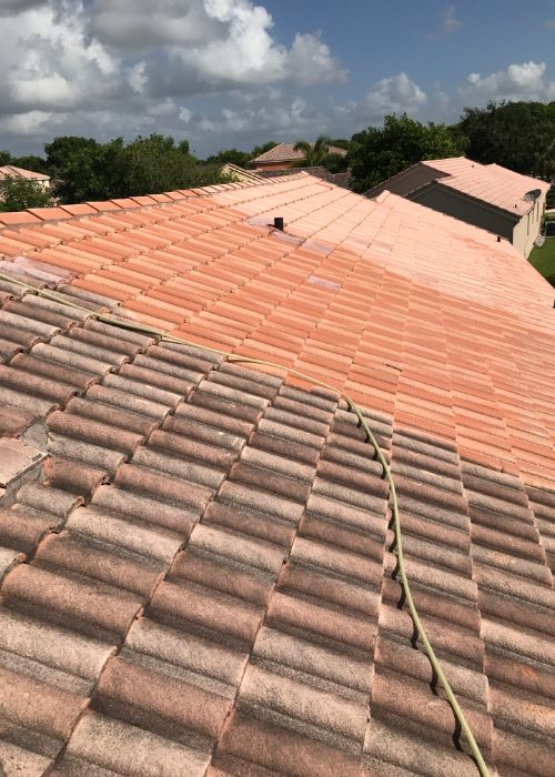 Nettoyage et Démoussage de toiture à Asnières-sur-Seine (92600) dans les Hauts de Seine (92)